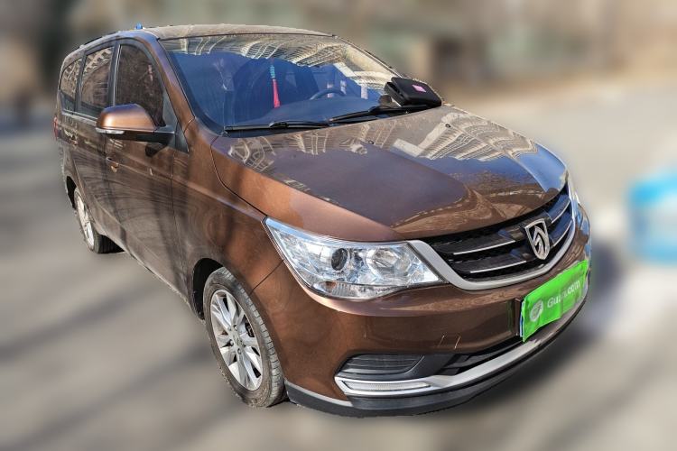 Used Baojun 730 2016 Revised Version 1.5L Manual Standard Model 5 Seats Front Right 45 Deg