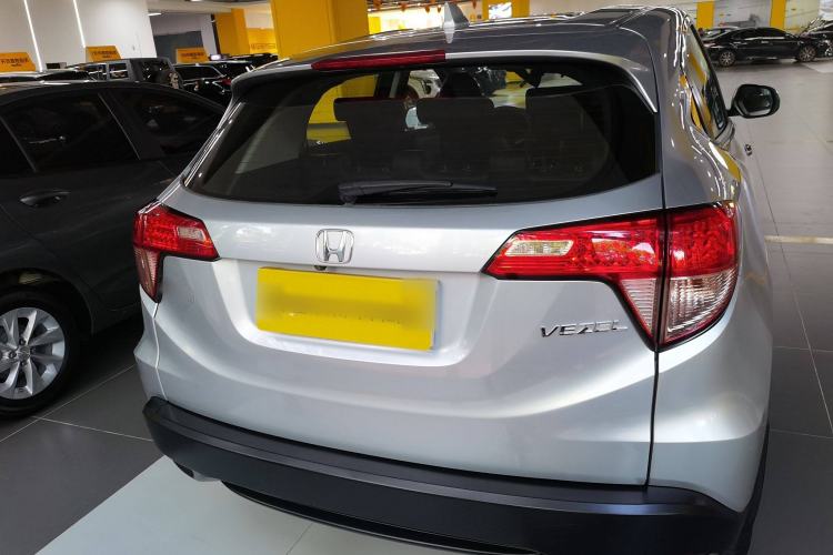 Used Honda Vezel 2015 1.8L CVT 2WD Elite Model
