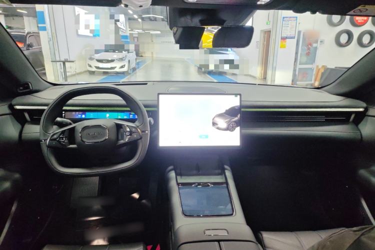 Used Lynk & Co Lynk & Co 10 EM-P 2025 Model 240 Four-Wheel Drive Ultra