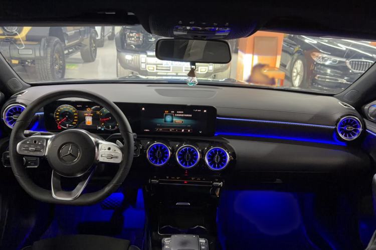 Used Mercedes-Benz A-Class 2021 A 200 L Sport Sedan Fashion Model
