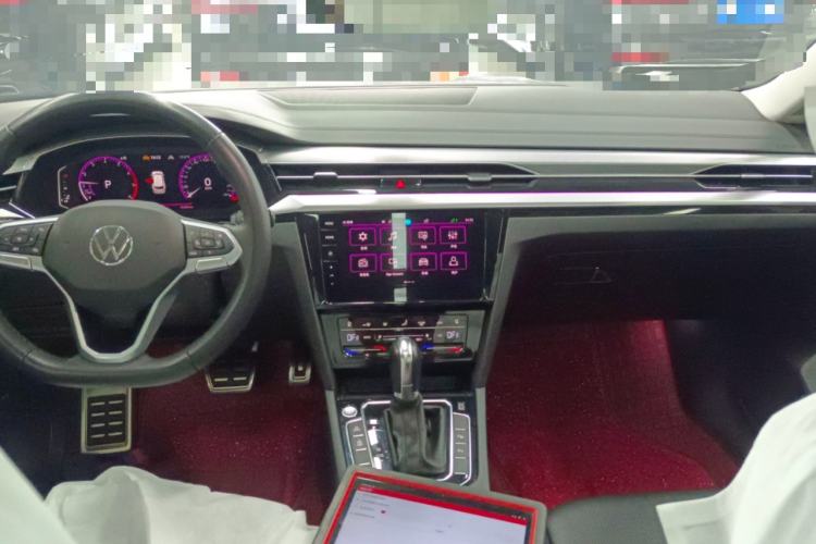 Used Volkswagen FAW-Volkswagen CC 2023 Hunting Vehicle 380TSI Hunter's Heart Edition Center Console