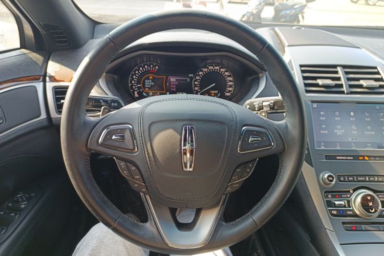 Used Lincoln MKZ 2020 2.0T Deluxe Edition
