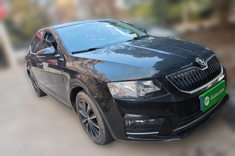 Used Skoda Octavia 2017 1.6L Manual Smart Drive Edition