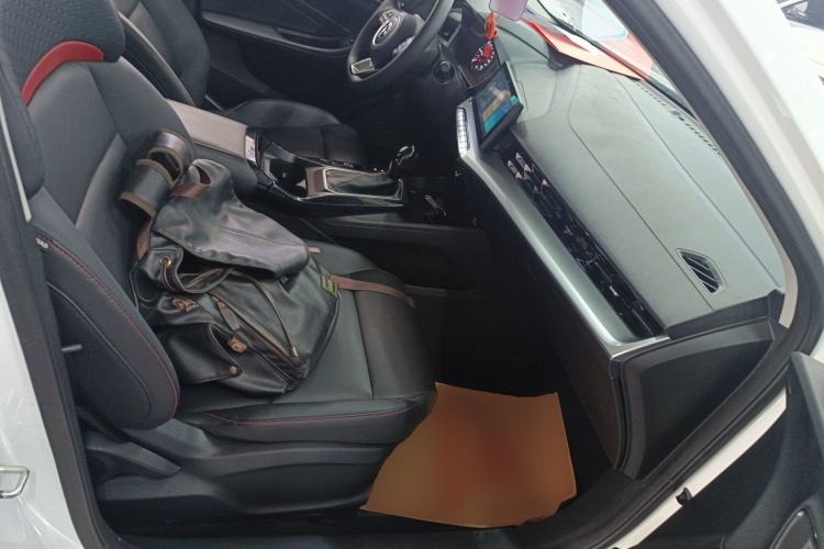 Used MG 5 2021 180 DVVT CVT Youthful Style Edition
