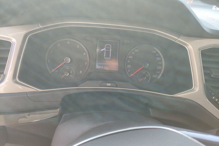 Used Volkswagen T-ROC 2019 230TSI DSG Two-Wheel-Drive Advanced Version China VI Standard
