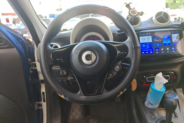 Used smart forfour 2016 1.0L 52 kW Dynamic Edition
