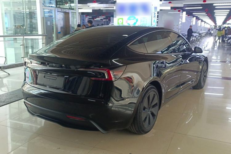 Used Tesla Model 3 2023 Rear-Wheel-Drive Version
