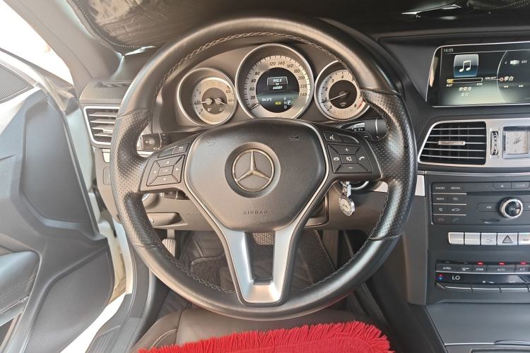 Used Mercedes-Benz E-Class 2014 E 200 Coupe Steering Wheel