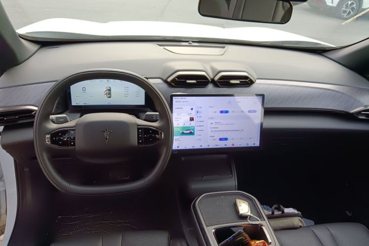 Used HEDMOS 06 2025 Model 520km