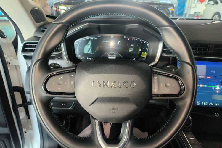 Used Lynk & Co 05 2020 2.0TD Two-Wheel Drive Shine Halo
