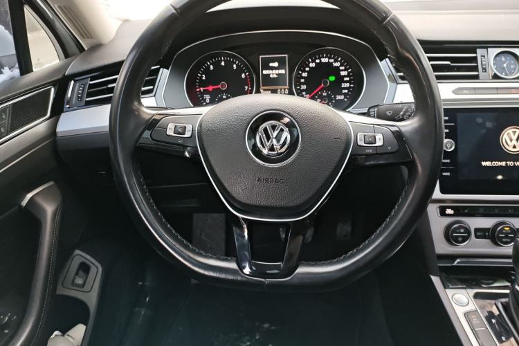 Used Volkswagen Variant 2018 380TSI Two-Wheel Drive Comfort Edition