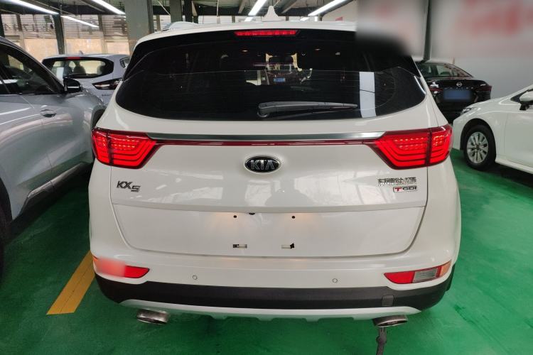 Used Kia KX5 2017 1.6T Automatic Two-Wheel Drive 15th Anniversary Special Edition DLX Exterior 4