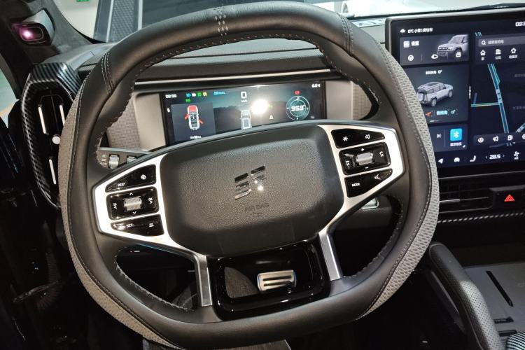 Used JETOUR Traveler 2023 2.0T All-Wheel Drive CrossPRO+