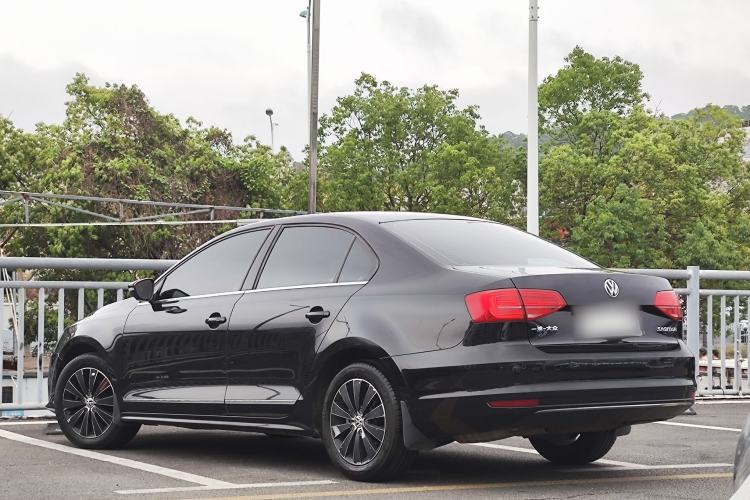 Used Volkswagen Sagitar 2018 1.6L Automatic Comfort Model Exterior 6