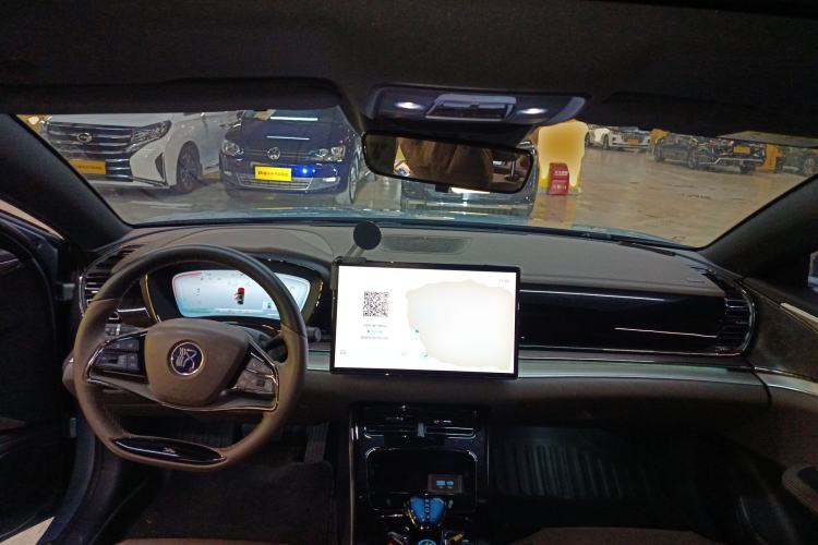 Used BYD Han 2023 DM-i Champion Edition 121KM Prestige Model
