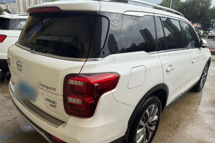 Used GAC Trumpchi GS8 2017 320T Two-Wheel Drive Luxury Smart Connectivity Version (7 Seats) Exterior 3