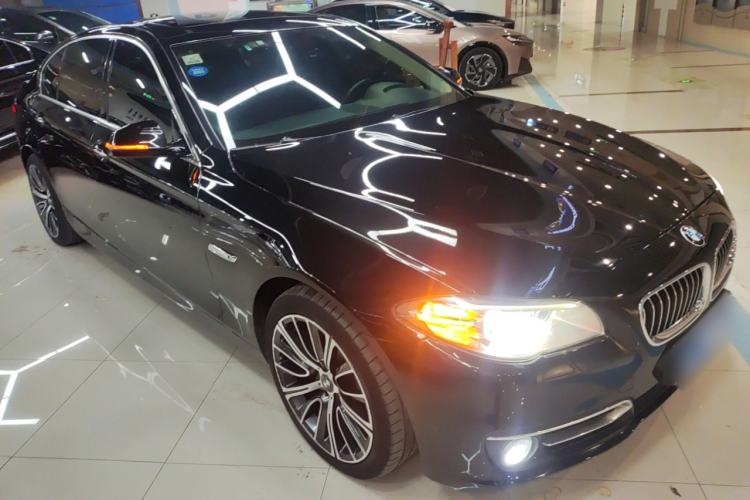 Used BMW 5 Series 2014 525Li Luxury Design Package
