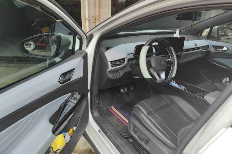 Used Volkswagen ID.4 X 2024 Pure & Smart Edition