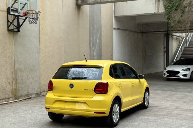 Used Volkswagen Polo 2014 1.6L Automatic Comfort Edition
