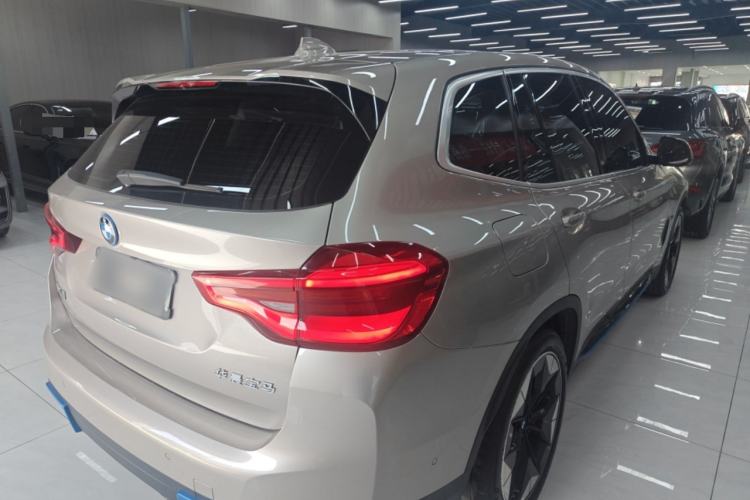 Used BMW iX3 2021 Leading Type
