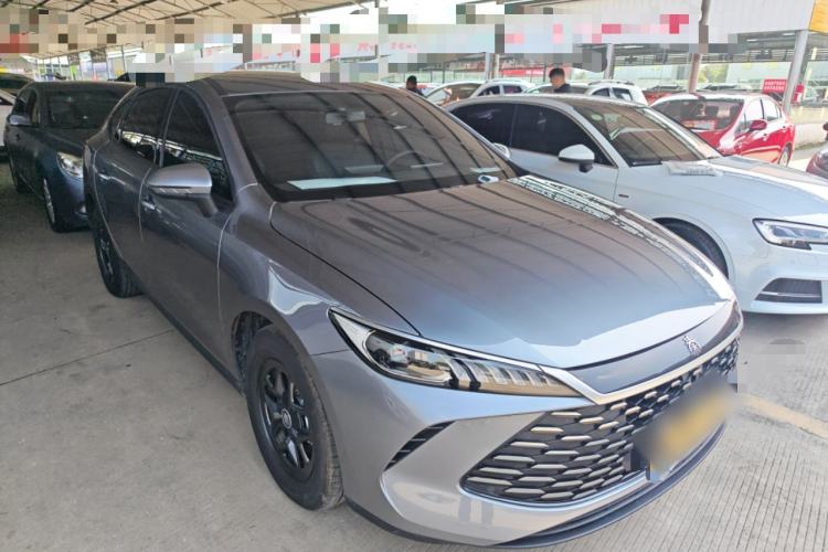 Used BYD Qin PLUS 2025 DM-i Smart Drive 55KM Leading Model Front Right 45 Deg