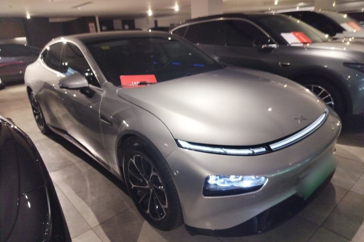 Used XPeng P7 2021 480N Front Right 45 Deg