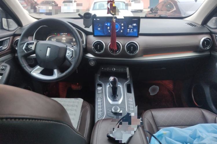 Used Wey VV6 2021 2.0T Two-Wheel Drive Smart Protection+
