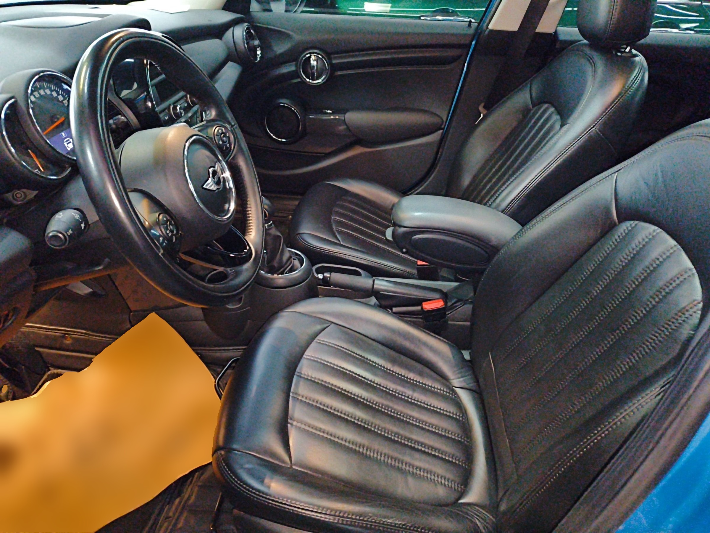 Interior delantero