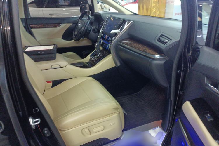 Used Toyota Alphard 2021 Dual-Engine 2.5L Luxury Edition Right Front Seat