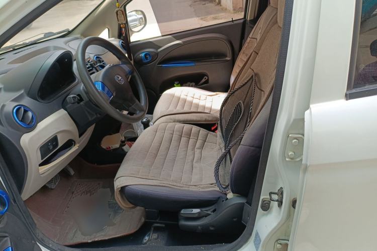 Used JMEV E200L 2020 E200L Standard Model (302 KM)
