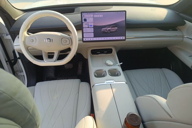 Used CHANGAN NEVO Q07 2025 215 Prestige Edition Center Console