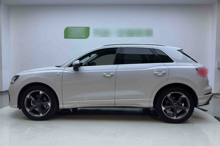 Used Audi Q3 2022 35 TFSI Fashion Dynamic Model