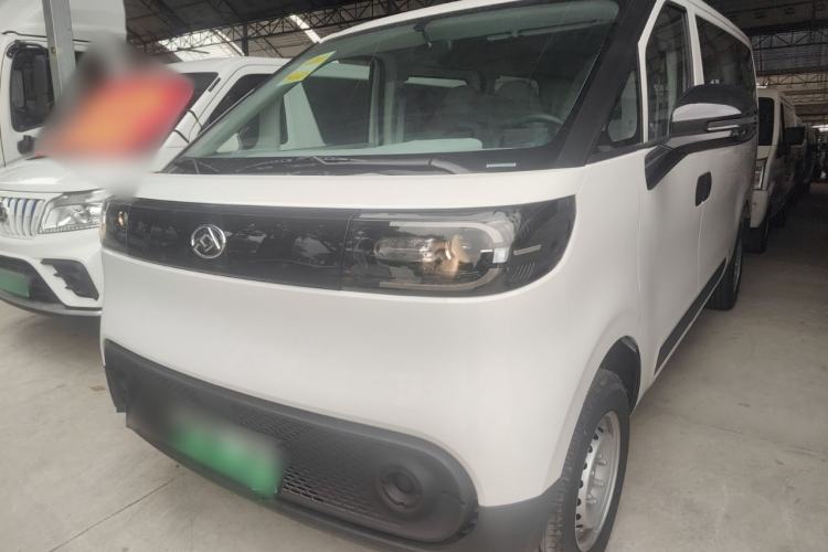 Used SAIC MAXUS Dana V1 2025 Low-Roof Multi-Function Version 42 kWh