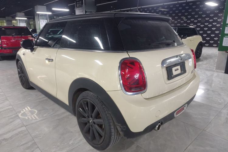 Used MINI MINI 2018 1.5T COOPER Artist