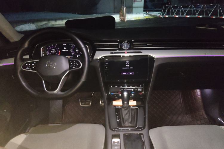 Used Volkswagen Magotan 2023 2 Million Units Limited Edition 330TSI DSG Leading Version