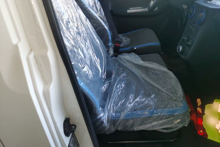 Used Foton Intelligent Blue Elf E7 2024 All-Electric Van Flat Roof 2 Seats EVE Energy 41.86 kWh
