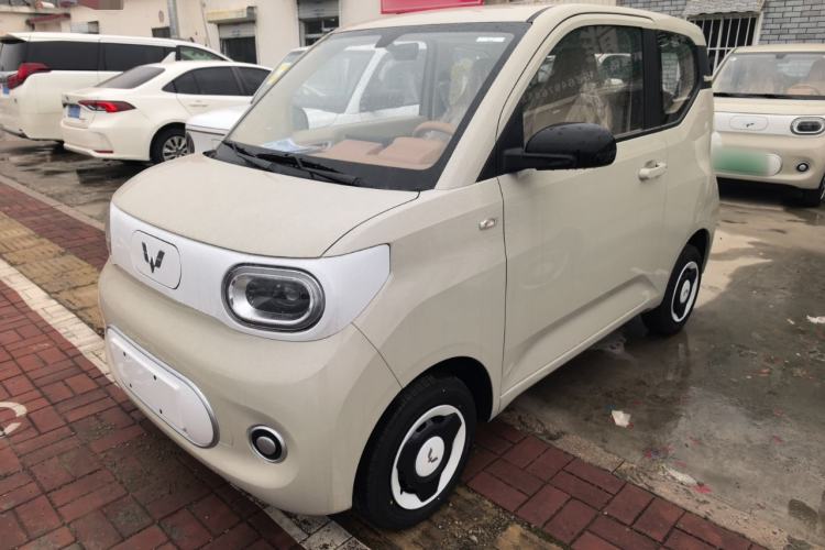 Used Wuling Hongguang MINIEV 2024 3rd Generation 215km Youth Edition
