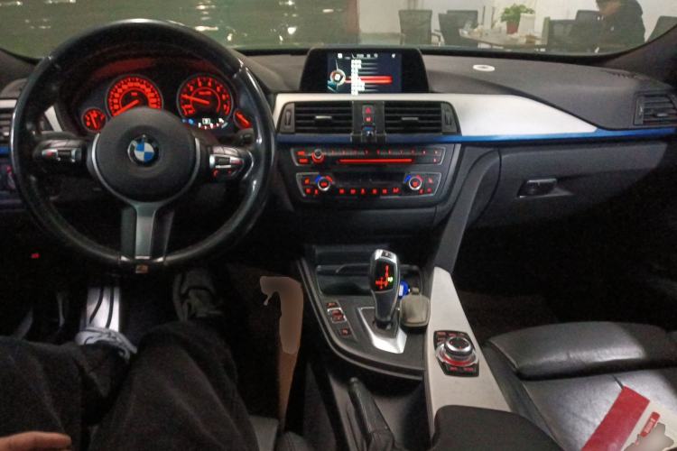 Used BMW 3 Series GT 2016 320i Design Package Edition Center Console