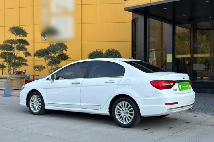 Used Great Wall C50 2014 Upgraded Model 1.5T Manual Fashion Edition Exterior 4