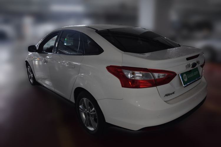 Used Ford Focus 2012 Sedan 1.6L Automatic Fashion Edition
