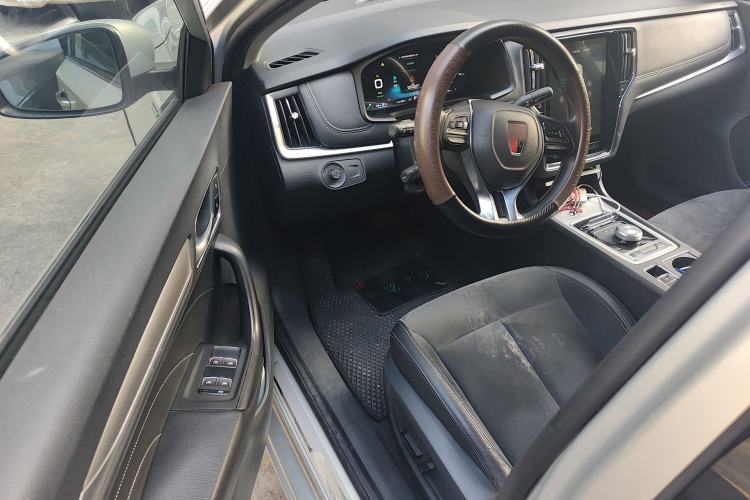 Used Roewe i6 New Energy 2017 45T Hybrid Connective Smart Luxury Edition
