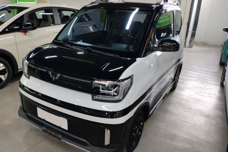 Used Wuling Hongguang MINIEV 2022 GAMEBOY 300km Enthusiast Model with Lithium Iron Phosphate