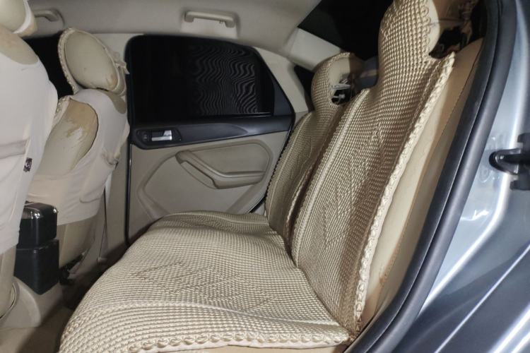 Used Ford Focus 2012 Sedan Classic 1.8L Automatic Fashion Edition
