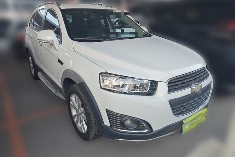 Used Chevrolet Captiva 2015 2.4L 4x4 Flagship Edition 7-Seater