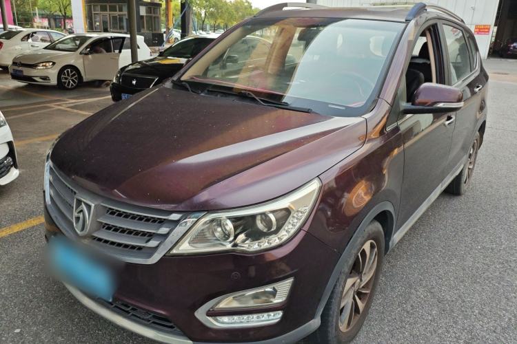 Used Baojun 560 2015 1.8L manual luxury version