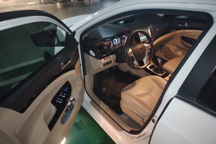 Used BYD e5 2017 300 Prestige Edition
