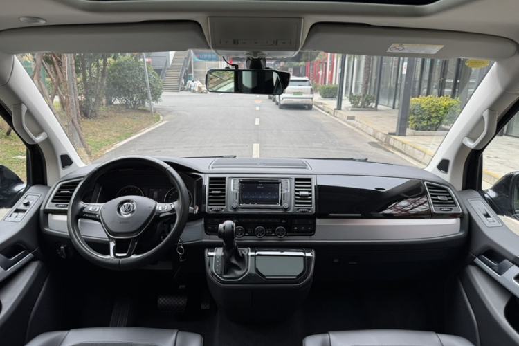 Used Volkswagen Multivan 2017 2.0 TSI 4x4 Prestige Edition 7-Seater