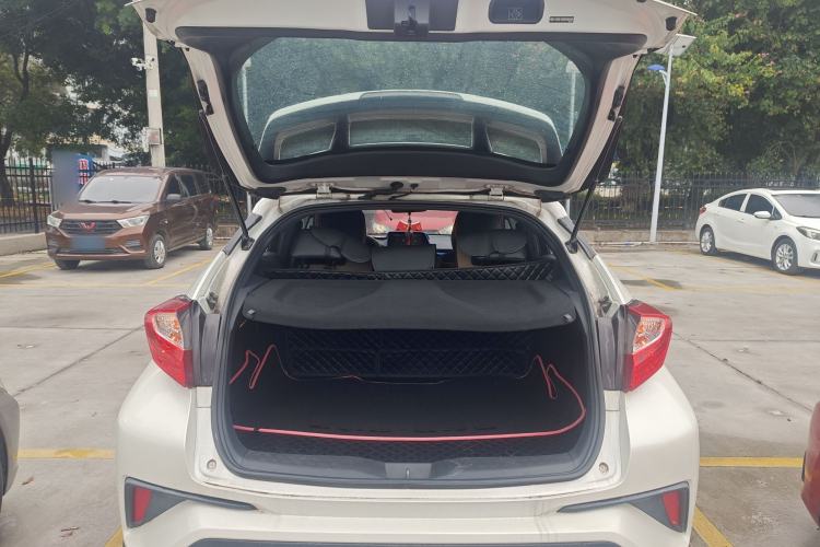 Used Toyota C-HR 2020 2.0L Leading Edition
