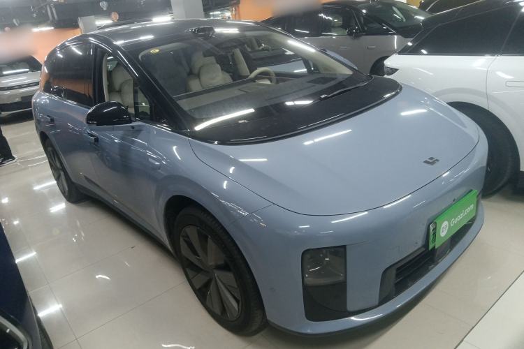 Used Li Auto i8 2025 Model Standard Version
