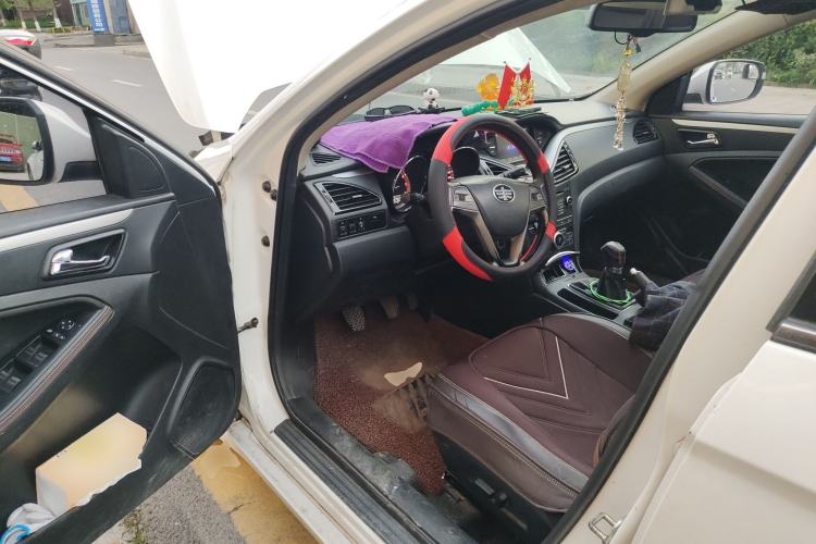 Used Bestune B70 2014 2.0L manual luxury version